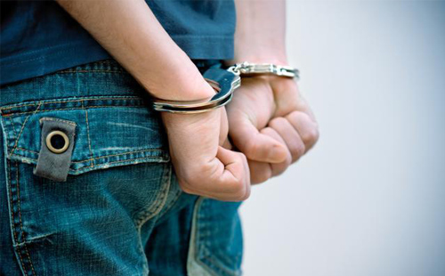 服刑人员什么情况下可以减刑或假释？(图1)